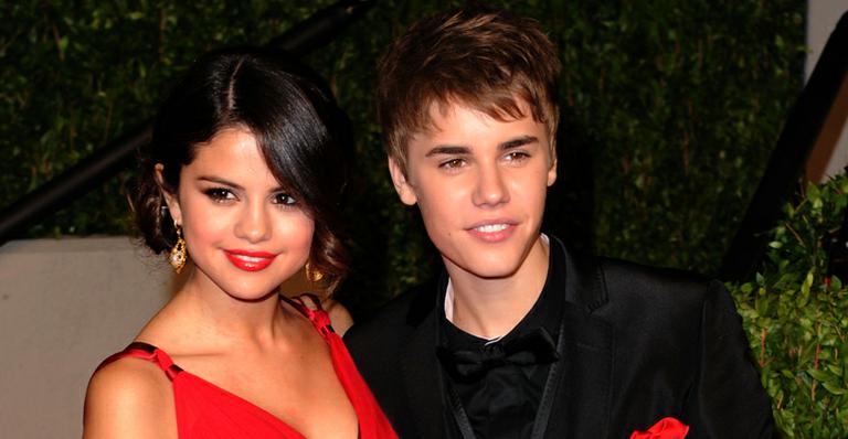 Vídeo: Bieber e Selena juntos no palco