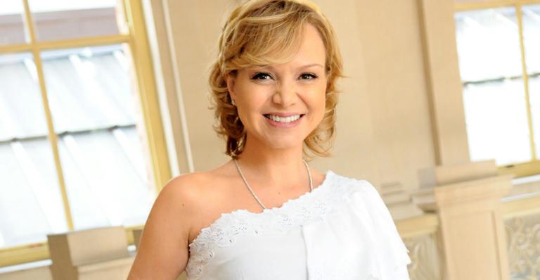 Eliana volta a gravar seu programa