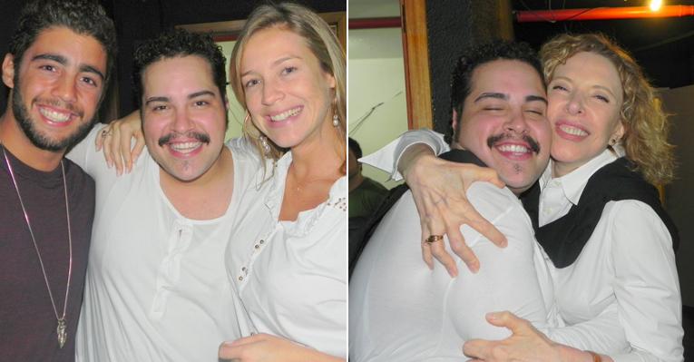 Tiago Abravanel recebe vips no teatro