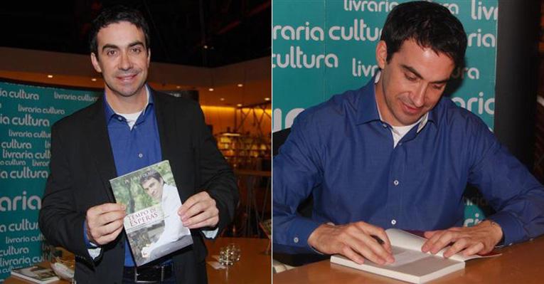 Padre atrai multidão ao lançar livro