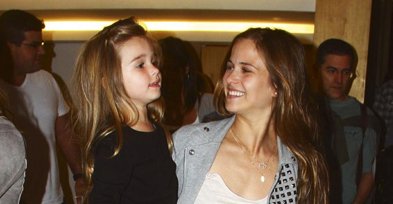 Luiza Valdetaro com a filha Maria Luiza