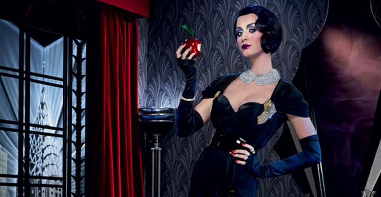 Katy Perry vira bruxa da Branca de Neve