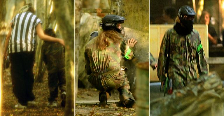 Pitt e Jolie jogam paintball com Maddox