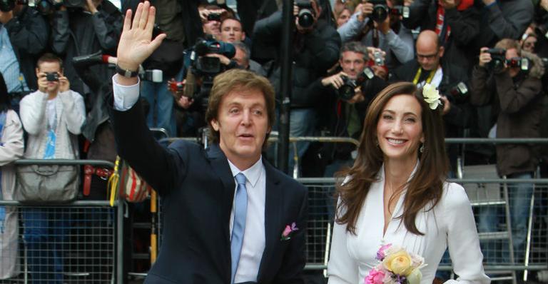 Paul McCartney oficializa união Nancy Shevell em Londres