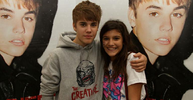 Giulia, filha de Flávia Alessandra, conhece Justin Bieber