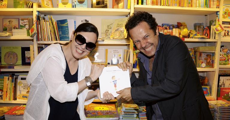 Adriana Calcanhotto e Vik Muniz parceria em livro infantil