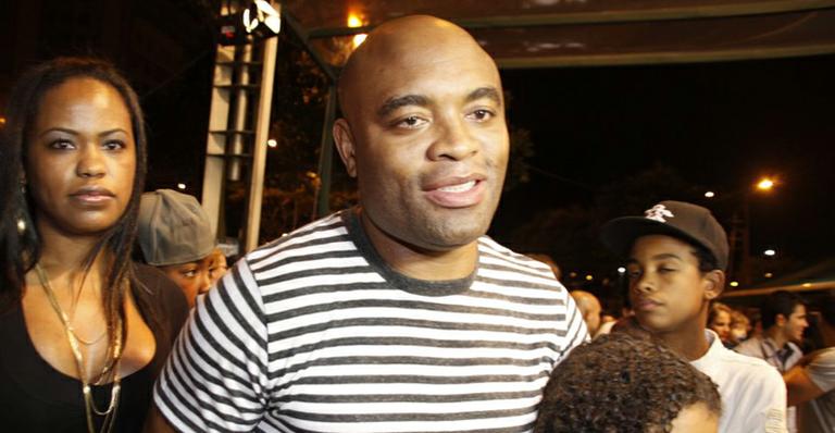 Anderson Silva revela o desafio de ter sido filmado por 3 meses