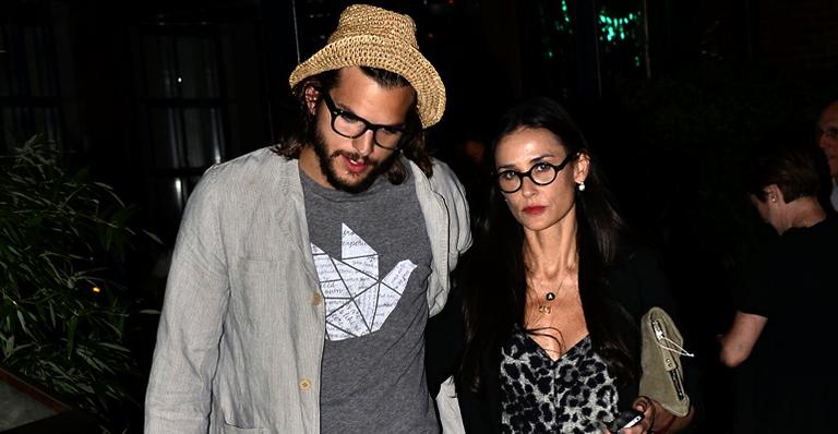 Ashton Kutcher e Demi Moore aparecem com alianças, após depoimento de amante