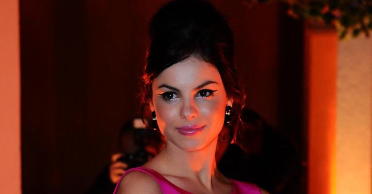 Sthefany Brito: e-mails e Facebook invadidos por hackers