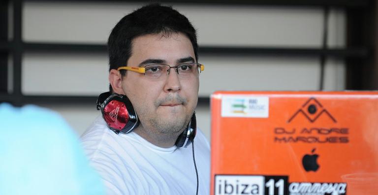 André Marques animou a pista de dança da festa do Cafe De La Musique Sunset, em Miami