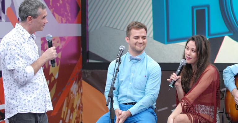 Serginho Groisman recebe a cantora britânica Eliza Doolittle no ‘Altas Horas’ deste sábado