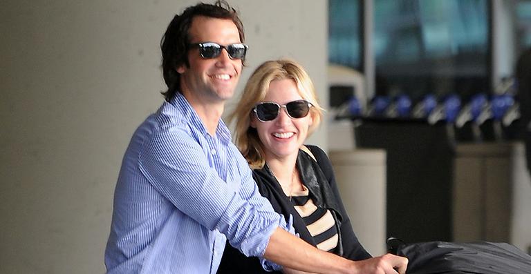 Kate Winslet feliz com o novo namorado Ned Rocknroll