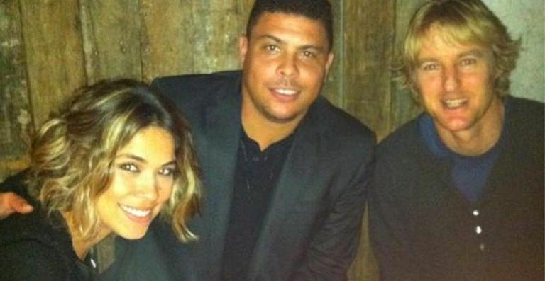Ronaldo posa ao lado de Owen Wilson em São Paulo