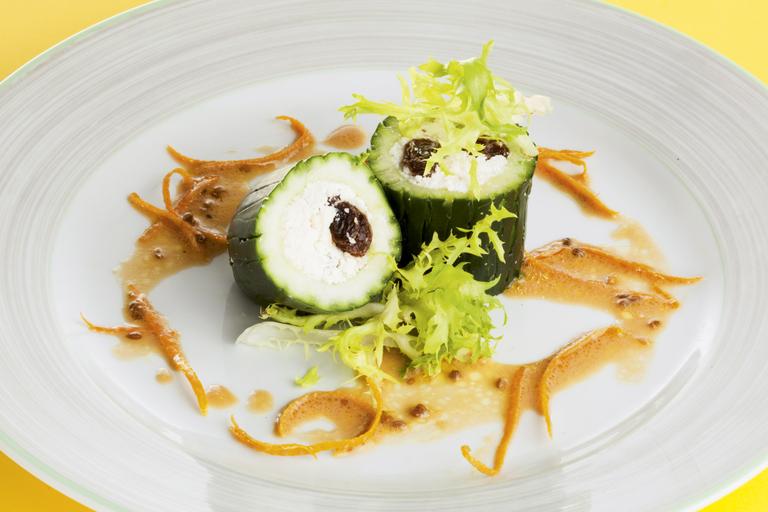 Cozinha Light: Pepino recheado de ricota e passa