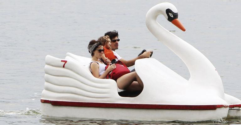 Débora Falabella curte dia na Lagoa