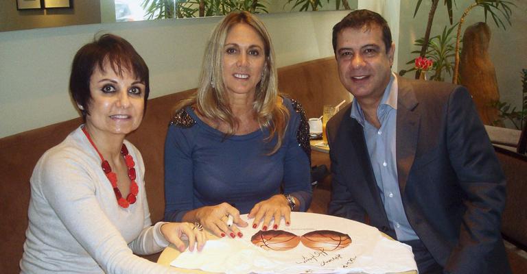 Hortência Marcari participa de projeto contra o câncer de mama