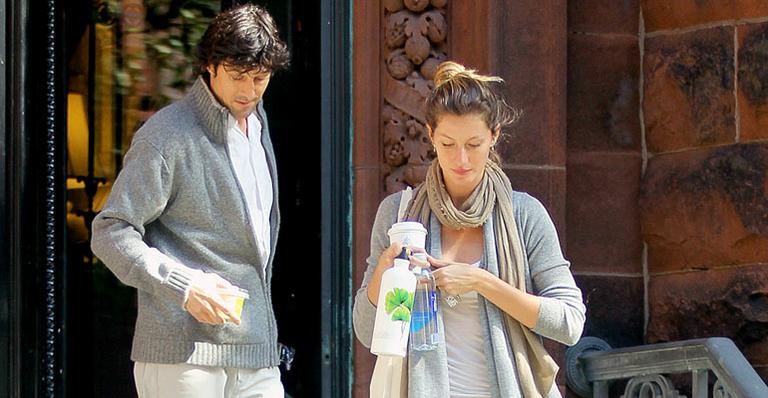 Gisele Bündchen e família deixam a casa em Boston e são vistos fazendo a mudança