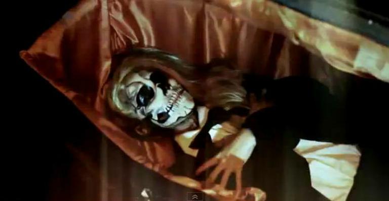 Grupo de comédia faz paródia de clipe com Lady Gaga, em comemoração ao Halloween
