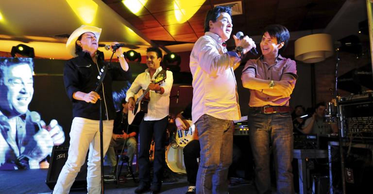 Sertanejos Chitãozinho & Xororó promovem jantar do bem