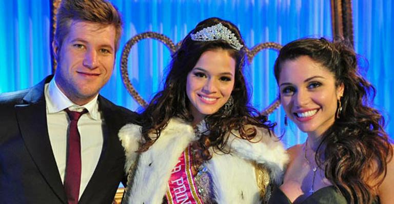 Ex-BBBs Diego e Maria gravam participação em ‘Aquele Beijo’
