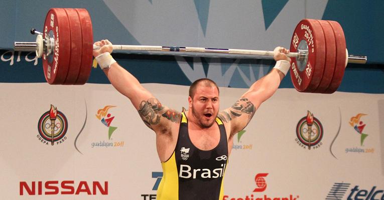 Brasileiro conquista ouro inédito em levantamento de peso em Guadalajara