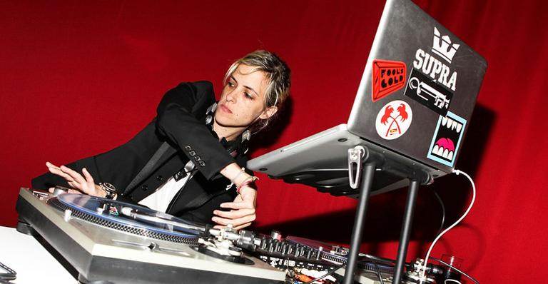 Samantha Ronson, ex-namorada de Lindsay Lohan, vai se apresentar no Brasil