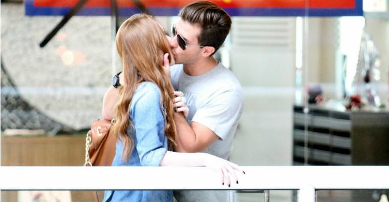 Klebber Toledo se declara para a amada, Marina Ruy Barbosa
