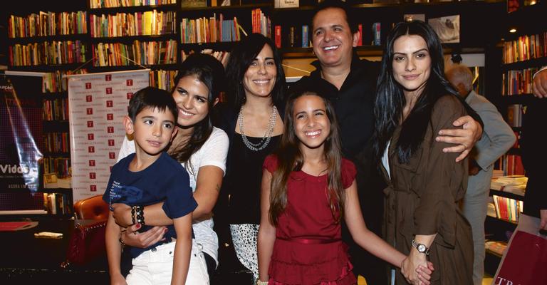 Orlando Morais lança DVD e celebra sucesso