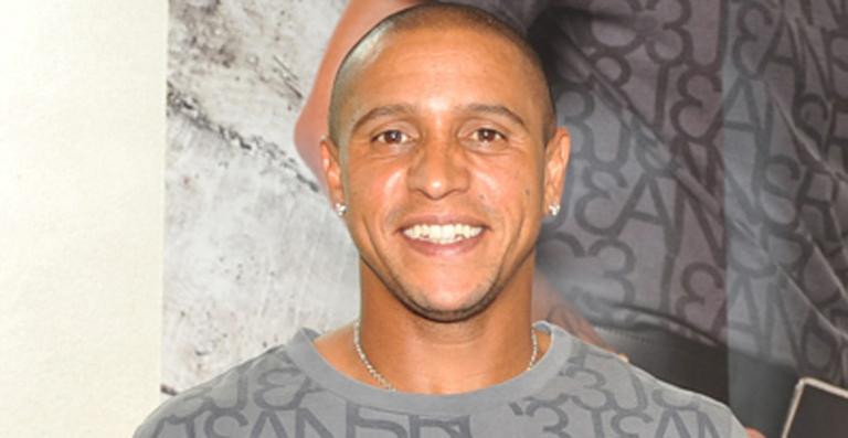 Roberto Carlos sobre carreira de técnico: ‘estou passando as ordens agora’