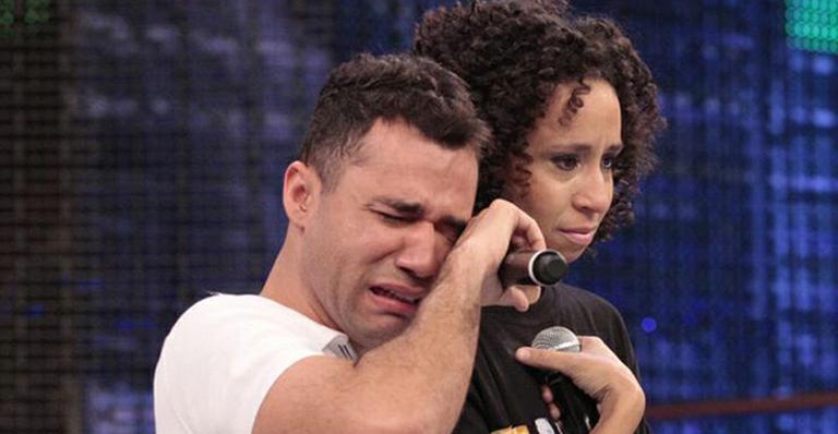 Intérpretes de Janete e Valéria, do ‘Zorra Total’, se emocionam em quadro do ‘Domingão do Faustão’