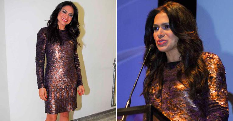 Rosana Jatobá como mestre de cerimônia em prêmio de Cosmética