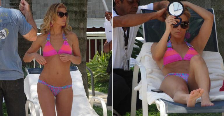 Carolina Dieckmann exibe corpão em gravação de ‘Fina Estampa’