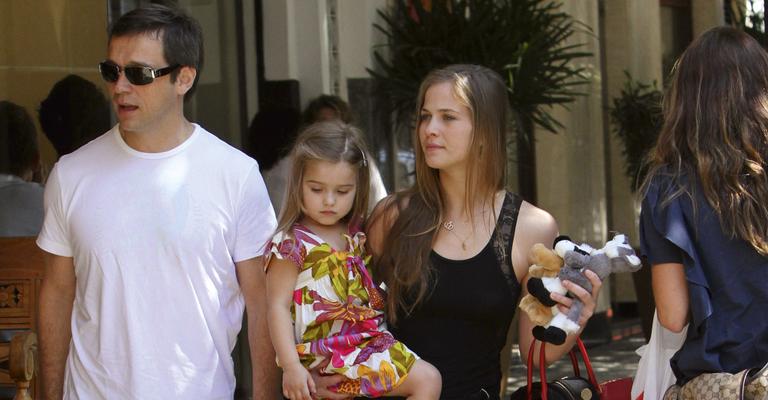 Luiza Valdetaro dedica amor à família