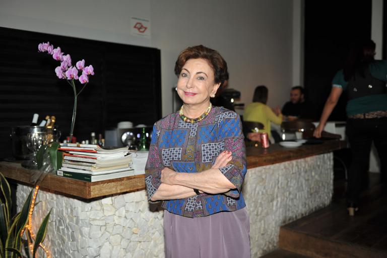 Aos 88, Beatriz Segall vai dar aulas de interpretação enquanto aguarda convites para TV