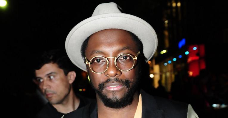 Will.i.am, do Black Eyed Peas, cai na balada em São Paulo