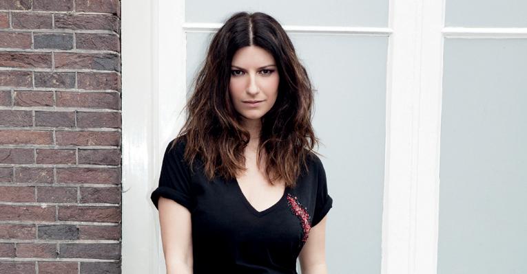 Laura Pausini: “Aprendi a cozinhar, costurar e passar roupa”