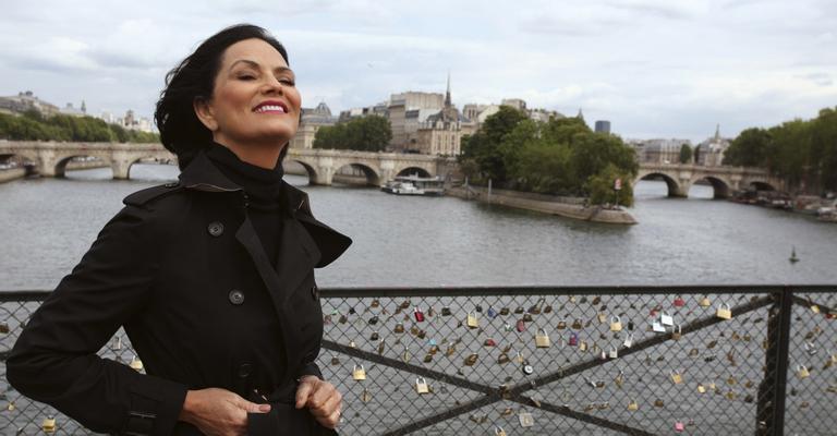Luiza Brunet em período de descobertas em Paris