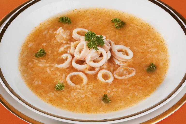 Cozinha light: Sopa de arroz ao molho de tomate
