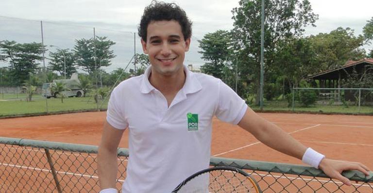 Rafael Almeida começa a gravar novela ‘A Vida da Gente’