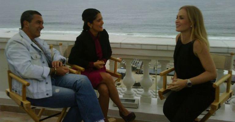 Angélica conversa com Antonio Banderas e Salma Hayek para o ‘Estrelas’