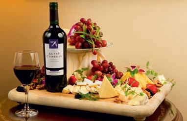 Degustação de vinhos é combinada com queijos especiais e deliciosas iguarias