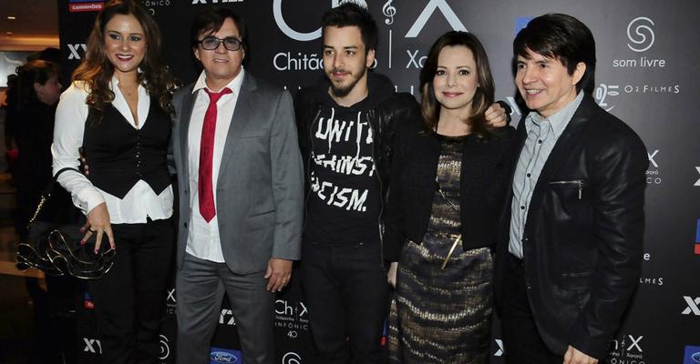 Chitãozinho e Xororó exibem o resultado do DVD