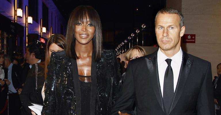 Brilho da top Naomi Campbell ao lado de seu amado