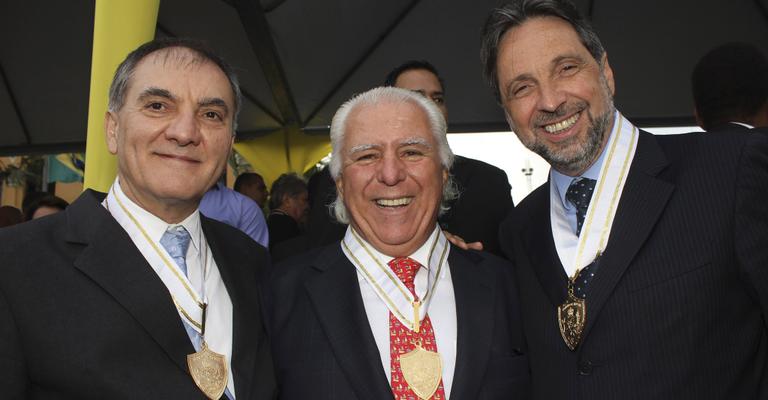 Dalton, Álvaro e Jairo: condecorados