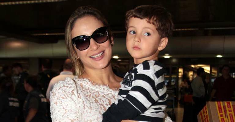 Claudia Leitte se declara para o filho Davi