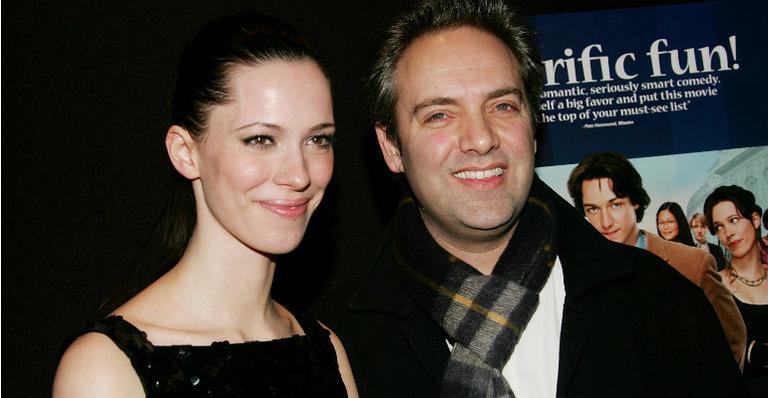Rebecca Hall admite namoro com o diretor Sam Mendes, ex de Kate Winslet
