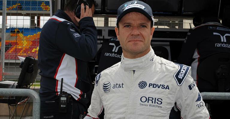 Rubens Barrichello corre com camiseta desenhada pelo filho Dudu