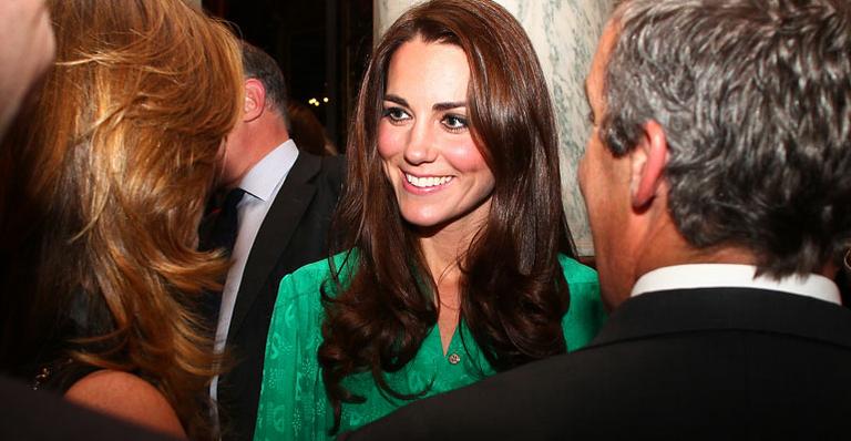 Kate Middleton rouba a cena em evento real