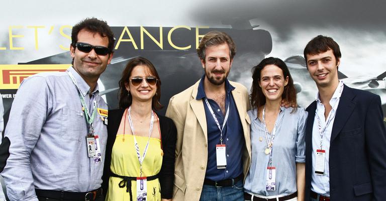Viviane Senna recebe doação no Autódromo de Interlagos