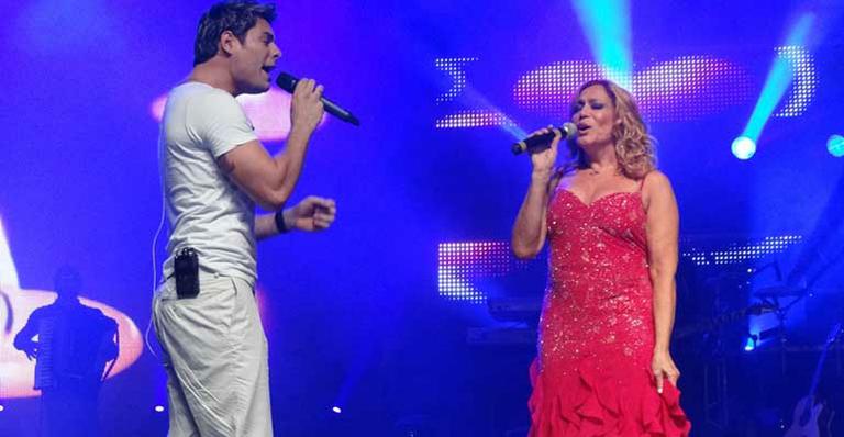 Susana Vieira grava participação especial no DVD da banda Desejo de Menina
